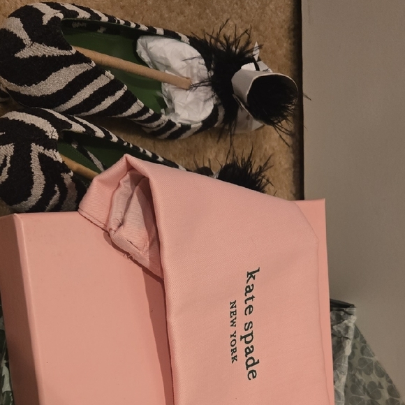 Kate Spade Black & White Marabou Zebra Heels with Feather Bow - Picture 5 of 6